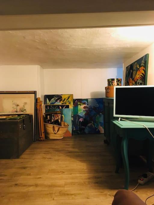 Loft D Artistes Avec Patio Au Port De Nice Ngoại thất bức ảnh